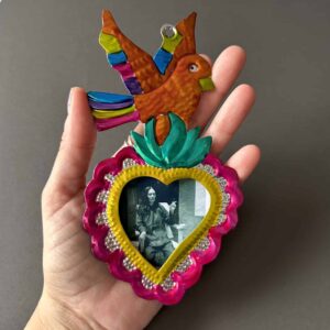6.5” Medium Frida pajarito oro tin nicho heart