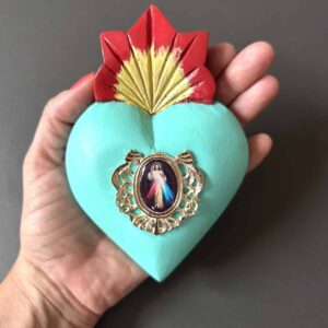 6” Medium Jesus Resucitado wooden heart