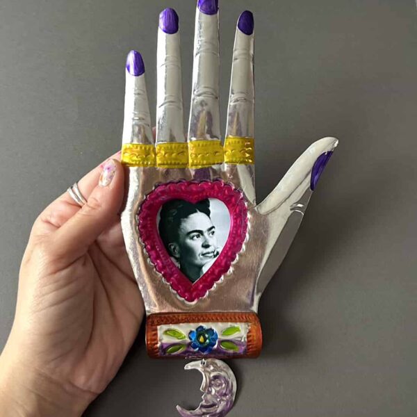 10” Large Frida multicolor tin nicho hand - Image 4
